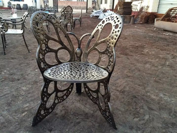 Bàn ghế sắt cổ điển và bàn ghế bằng nhôm châu Âu